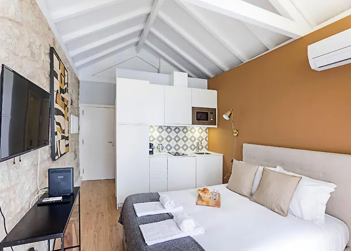 Cimo De 62 By Lovelystay